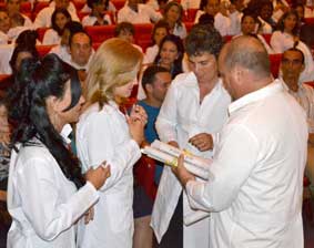 Más profesionales de la Salud para Cuba y el mundo