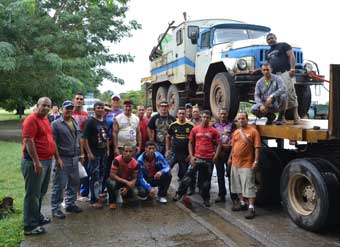 Apoyan Avileños labores en Santiago de Cuba